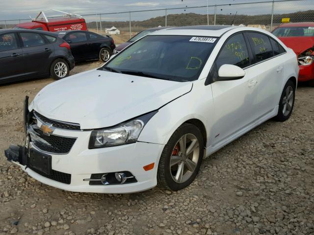 1G1PE5SB1D7325385 - 2013 CHEVROLET CRUZE LT WHITE photo 2