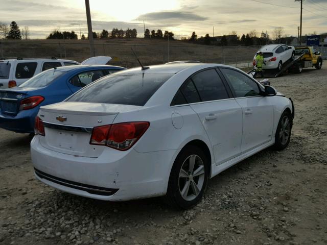 1G1PE5SB1D7325385 - 2013 CHEVROLET CRUZE LT WHITE photo 4