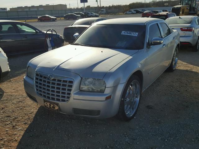 2C3KA43R06H278414 - 2006 CHRYSLER 300 SILVER photo 2