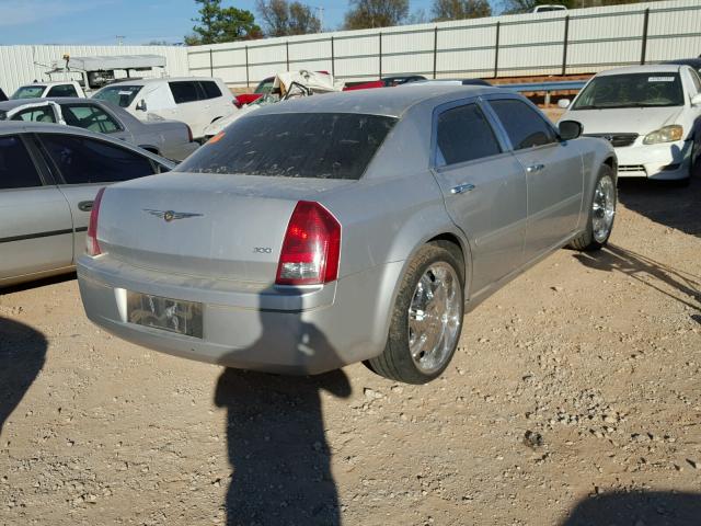 2C3KA43R06H278414 - 2006 CHRYSLER 300 SILVER photo 4