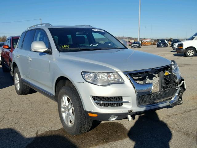 WVGBE77L69D011752 - 2009 VOLKSWAGEN TOUAREG 2 SILVER photo 1