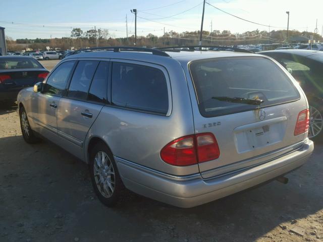 WDBJH65F7XA779672 - 1999 MERCEDES-BENZ E 320 SILVER photo 3