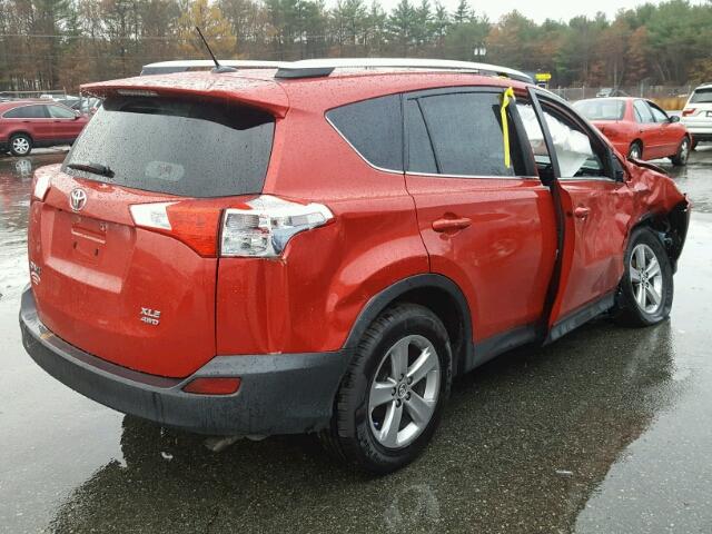 2T3RFREV0FW267321 - 2015 TOYOTA RAV4 XLE RED photo 4