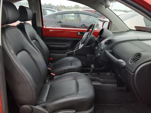 3VWPW3AG4AM024467 - 2010 VOLKSWAGEN NEW BEETLE Qırmızı foto 5