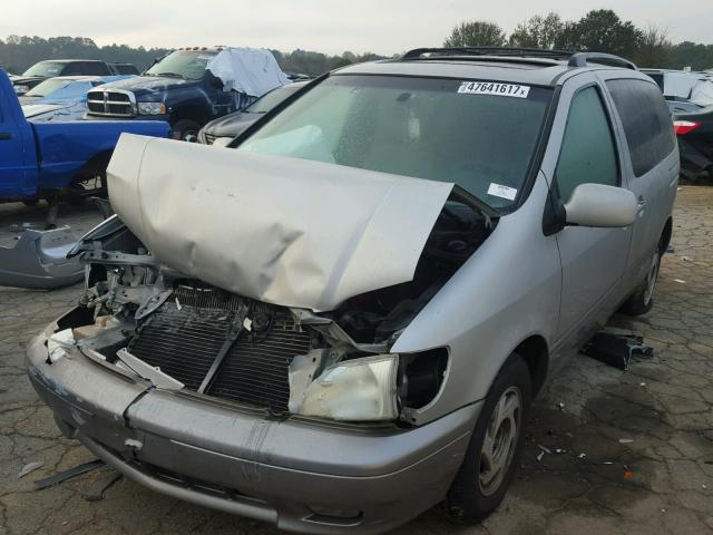 4T3ZF13CX3U524922 - 2003 TOYOTA SIENNA LE SILVER photo 2