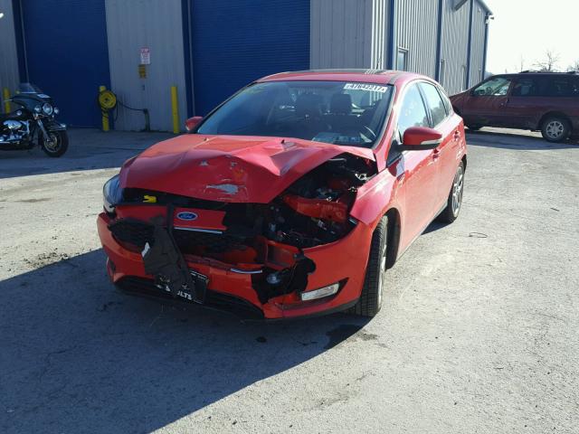 1FADP3K2XFL264370 - 2015 FORD FOCUS SE RED photo 2