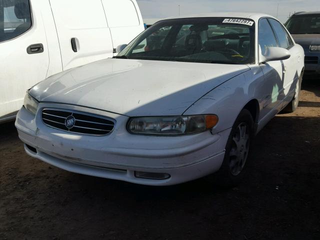 2G4WB52K4W1425648 - 1998 BUICK REGAL LS WHITE photo 2