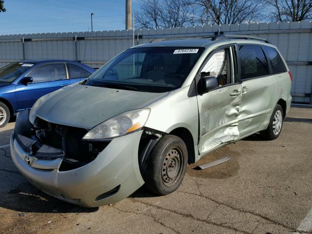 5TDZA23C06S553307 - 2006 TOYOTA SIENNA CE GREEN photo 2