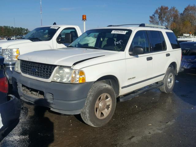 1FMZU62K05UA77539 - 2005 FORD EXPLORER X WHITE photo 2