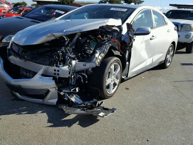 1G1RC6S53HU210017 - 2017 CHEVROLET VOLT LT SILVER photo 2