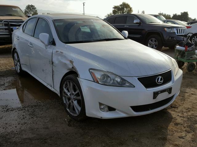 JTHBK262272058082 - 2007 LEXUS IS 250 WHITE photo 1