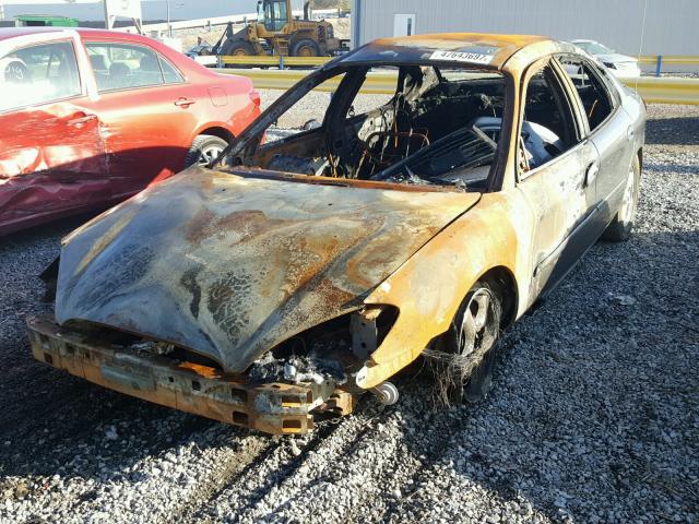 1FAFP53U02A226835 - 2002 FORD TAURUS SE BURN photo 2