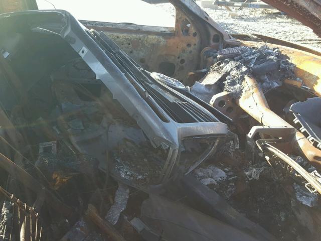 1FAFP53U02A226835 - 2002 FORD TAURUS SE BURN photo 5