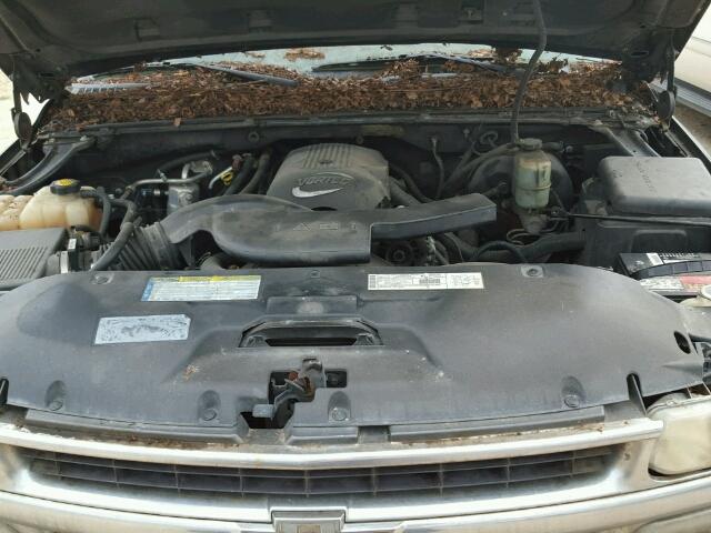 3GNEC16T81G206921 - 2001 CHEVROLET SUBURBAN C BLACK photo 7