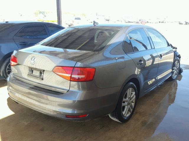 3VW1K7AJ1FM353204 - 2015 VOLKSWAGEN JETTA BASE 灰色 照片 4