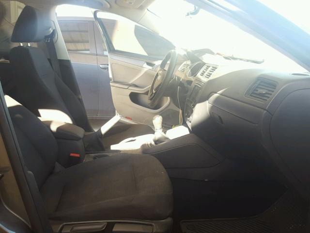 3VW1K7AJ1FM353204 - 2015 VOLKSWAGEN JETTA BASE 灰色 照片 5