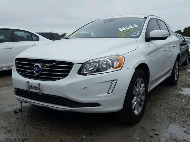 YV440MDK4G2830013 - 2016 VOLVO XC60 T5 WHITE photo 2