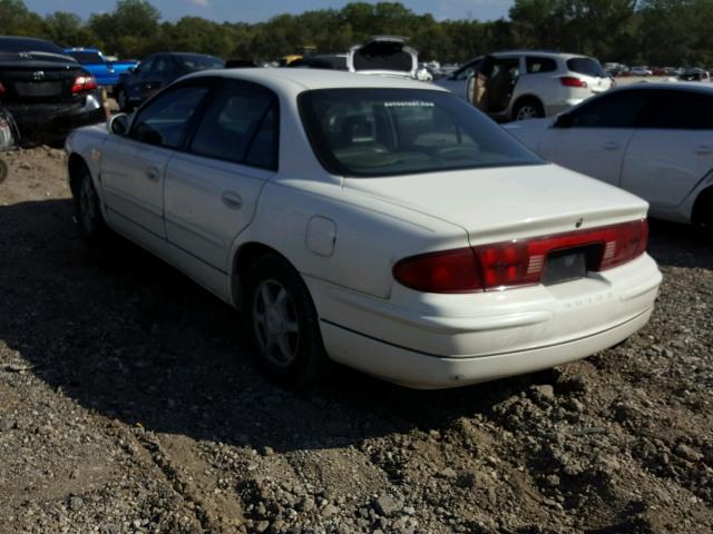 2G4WB52K241360795 - 2004 BUICK REGAL LS WHITE photo 3