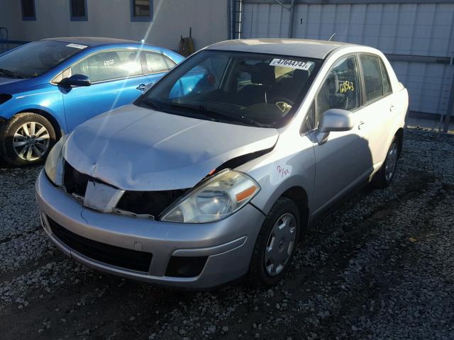 3N1BC11E78L415351 - 2008 NISSAN VERSA S SILVER photo 2