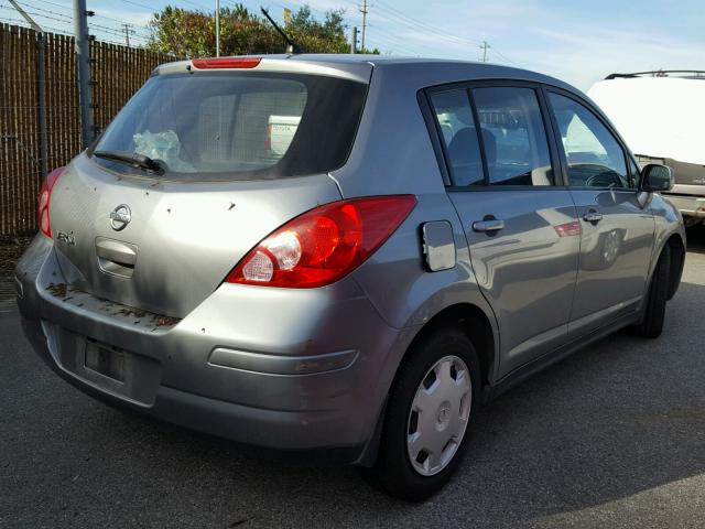 3N1BC13E49L404600 - 2009 NISSAN VERSA S GRAY photo 4