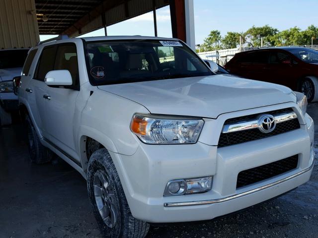 JTEBU5JR2D5120216 - 2013 TOYOTA 4RUNNER SR WHITE photo 1