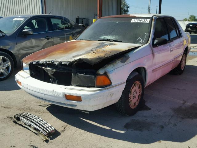 3P3XA46K8PT623097 - 1993 PLYMOUTH ACCLAIM WHITE photo 2