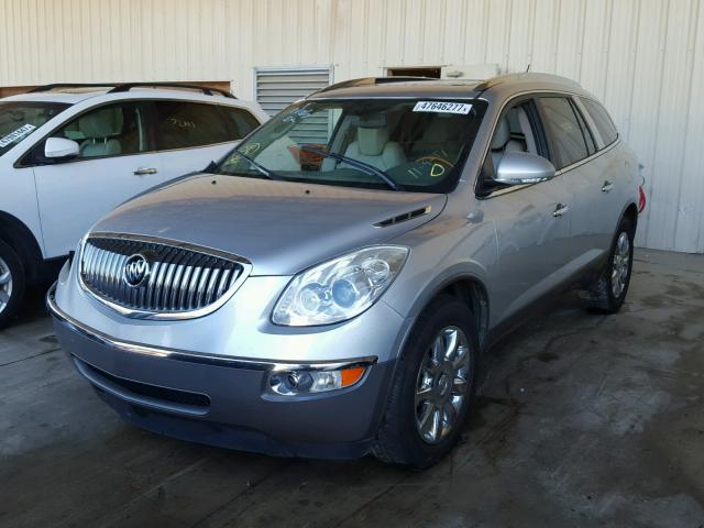 5GAKVCED8CJ339662 - 2012 BUICK ENCLAVE SILVER photo 2