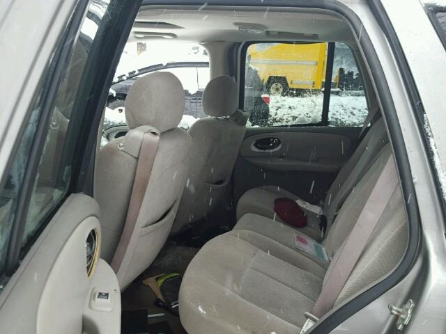 1GNDT13S272110615 - 2007 CHEVROLET TRAILBLAZE GRAY photo 6