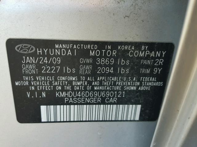 KMHDU46D69U690121 - 2009 HYUNDAI ELANTRA GL SILVER photo 10