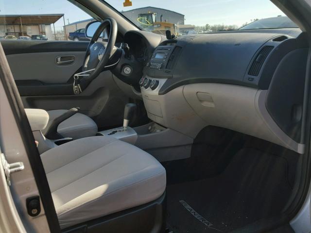 KMHDU46D69U690121 - 2009 HYUNDAI ELANTRA GL SILVER photo 5