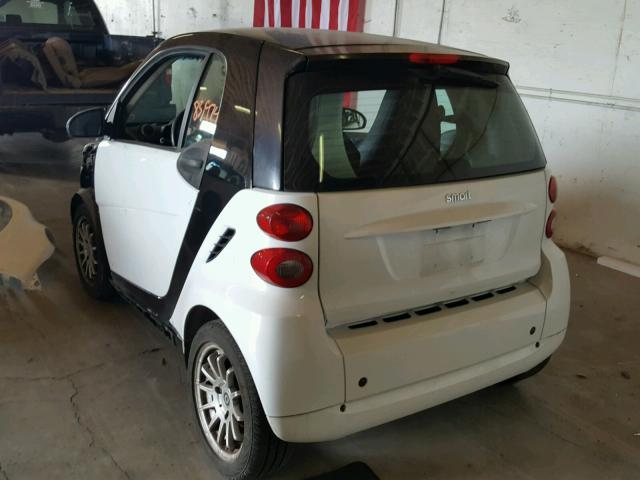 WMEEJ3BA1CK560050 - 2012 SMART FORTWO PUR WHITE photo 3