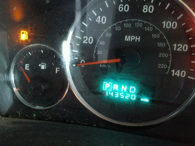 1J8HG48K37C570331 - 2007 JEEP COMMANDER BLACK photo 8