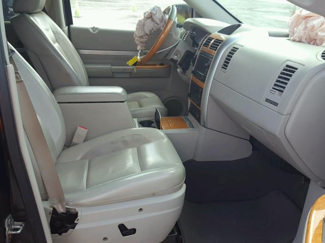 18AHW58217F522317 - 2007 CHRYSLER ASPEN LIMI 黑色 照片 5