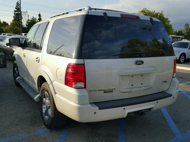 1FMFU19545LA96610 - 2005 FORD EXPEDITION BEIGE photo 3