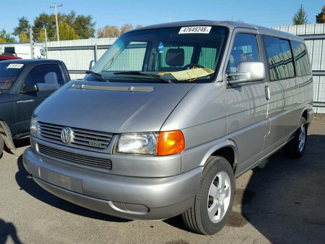 WV2KH4705YH127534 - 2000 VOLKSWAGEN EUROVAN GL SILVER photo 2