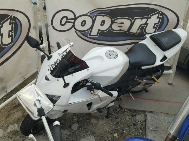 JH2PC37005M202860 - 2005 HONDA CBR600 RR WHITE photo 1