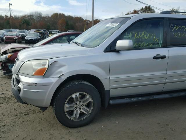 5FNYF184X5B047026 - 2005 HONDA PILOT EX SILVER photo 9