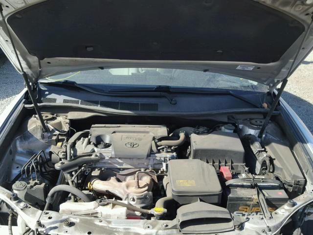 4T4BF1FK0CR190970 - 2012 TOYOTA CAMRY BASE SILVER photo 7