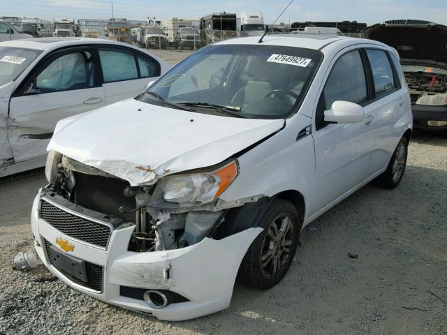 KL1TG6DE8BB121861 - 2011 CHEVROLET AVEO LT WHITE photo 2