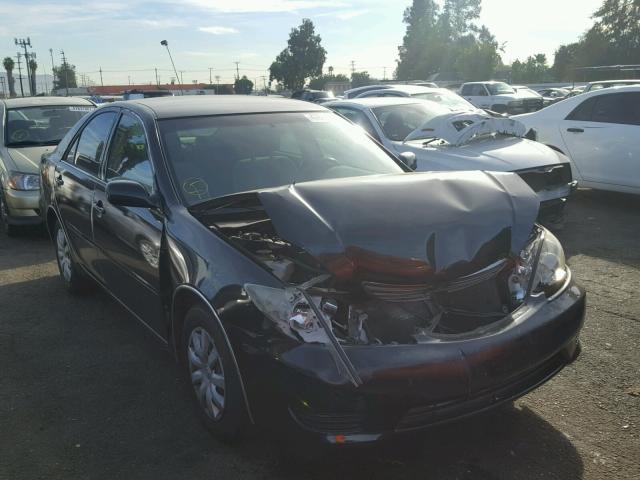 4T1BE30K35U044244 - 2005 TOYOTA CAMRY LE შავი ფოტო 1