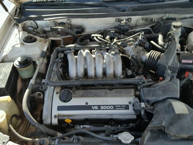 JN1CA21D0TT709332 - 1996 NISSAN MAXIMA GLE WHITE photo 7