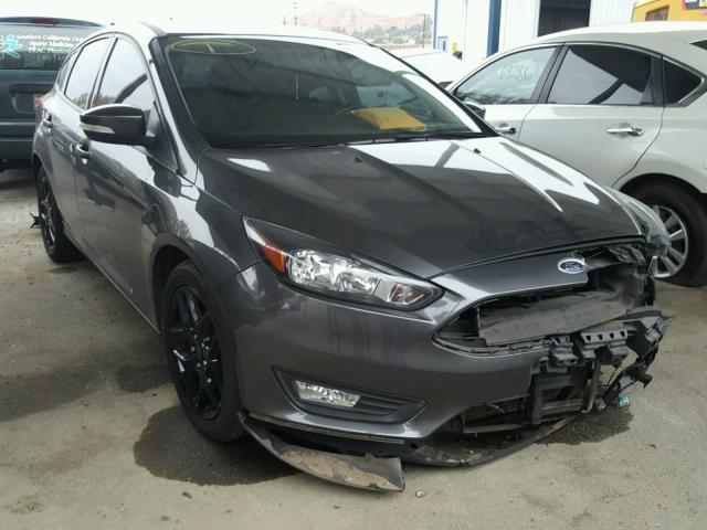 1FADP3K22GL325986 - 2016 FORD FOCUS SE GRAY photo 1