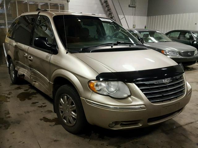 2C8GP64L75R350318 - 2005 CHRYSLER TOWN & COU TAN photo 1