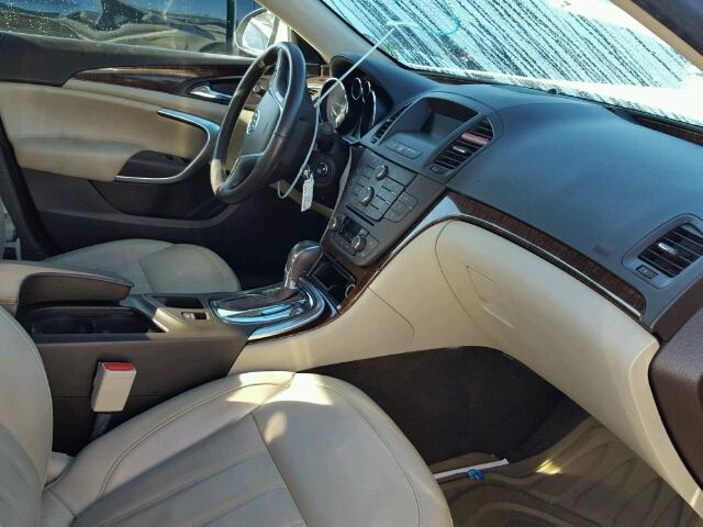 2G4GR5EK8C9111350 - 2012 BUICK REGAL CREAM photo 5