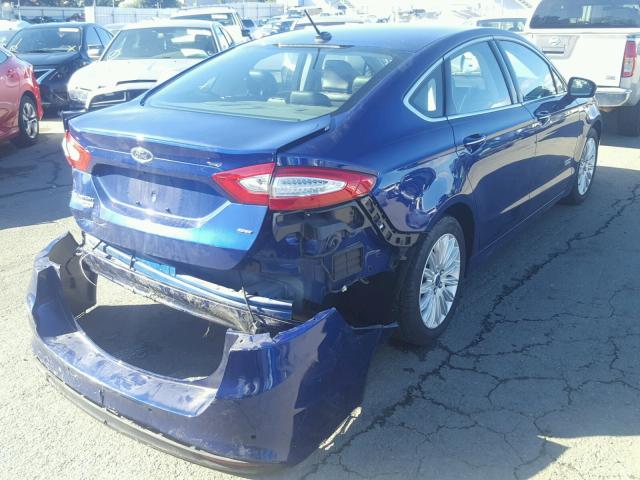 3FA6P0PU8GR116156 - 2016 FORD FUSION SE BLUE photo 4