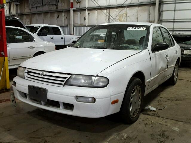 1N4BU31D0VC145678 - 1997 NISSAN ALTIMA XE WHITE photo 2