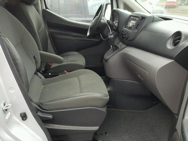 3N6CM0KN4DK693466 - 2013 NISSAN NV200 2.5S SILVER photo 5