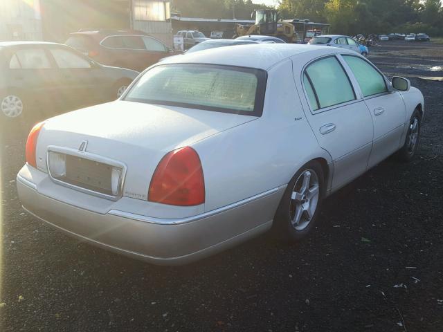 1LNHM83W56Y615235 - 2006 LINCOLN TOWN CAR D BEIGE photo 4