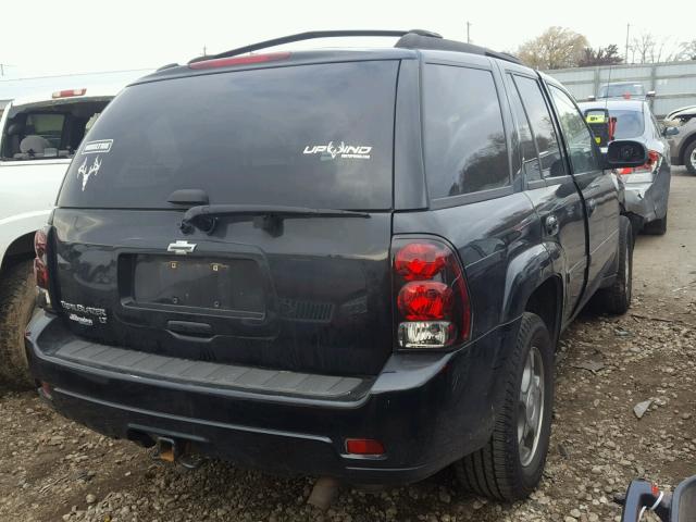 1GNDT13SX82146795 - 2008 CHEVROLET TRAILBLAZE CHARCOAL photo 4