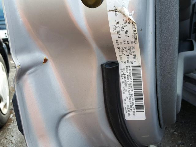 1J8HG48K07C588723 - 2007 JEEP COMMANDER Gümüş foto 10